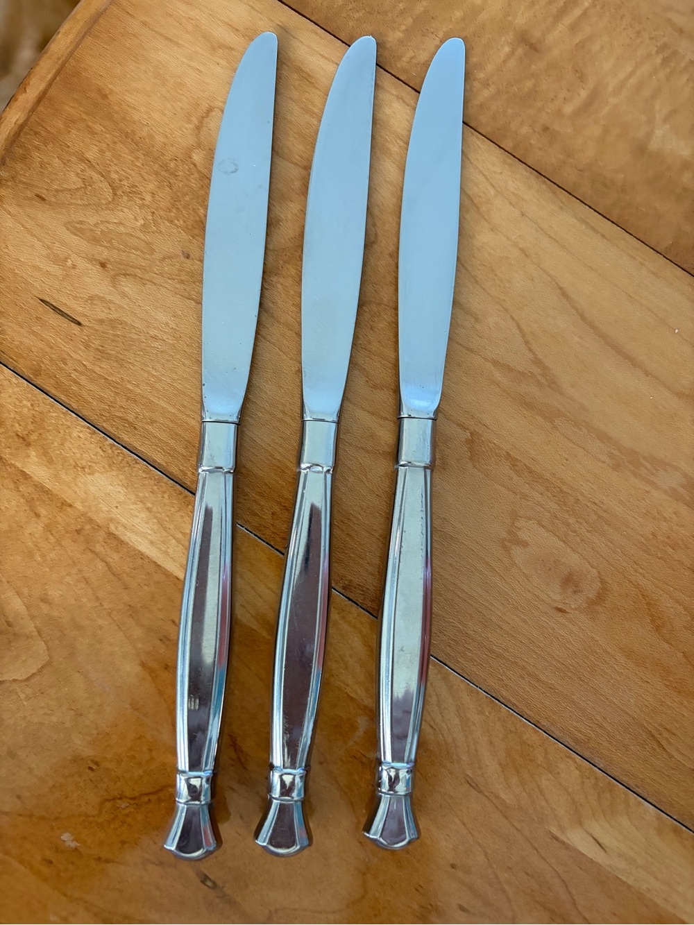 Oneida Act I Dinner Knives - Set of 3 Stainless Steel